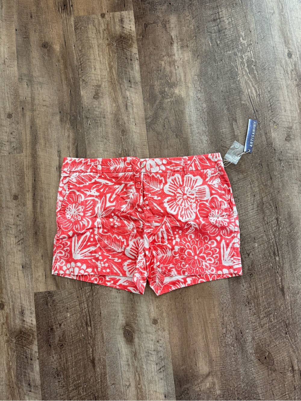 Artisan Ny Coral-White Floral Bermuda Shorts